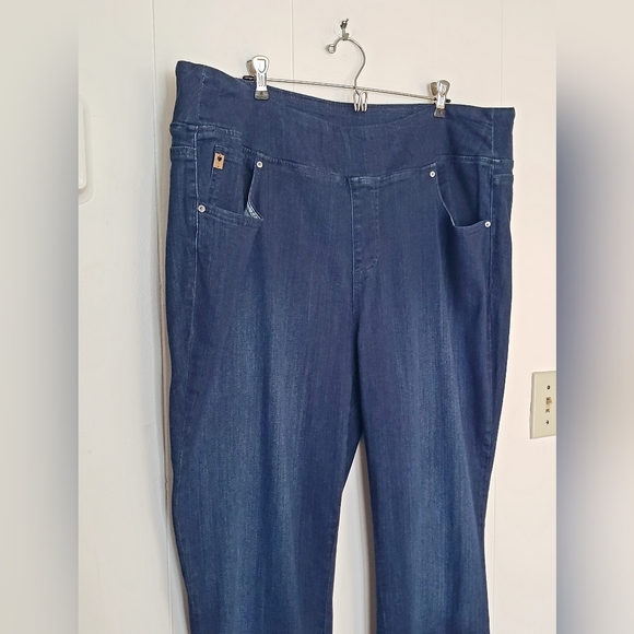 Belle by Kim Gravel Pull-on Jeans - Picture 8 of 8